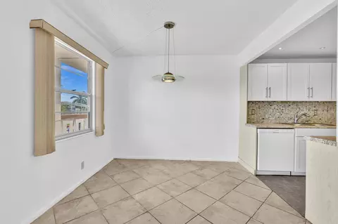 Dining - 3076 Cornwall D, Boca Raton, FL 33434 photo 1 of 1