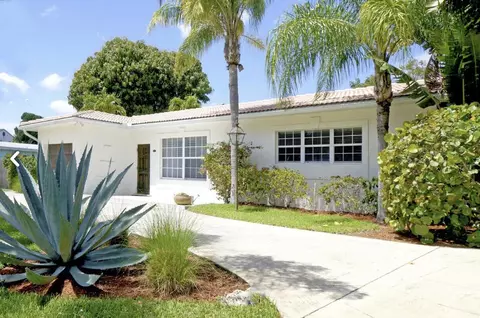 2031 Pleasant Dr, North Palm Beach, FL 33408
