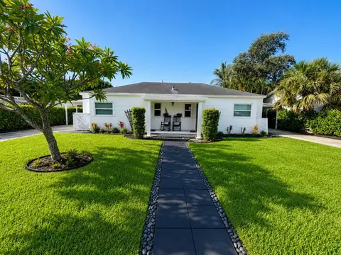 124 Mayfield Rd, Lantana, FL 33462