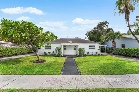 124 Mayfield Rd, Lantana, FL 33462