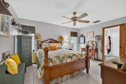 Bedroom - 6312 Mullin St, Jupiter, FL 33458 photo 8 of 10