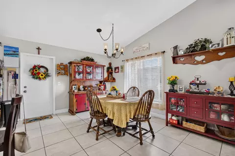 Dining - 6312 Mullin St, Jupiter, FL 33458 photo 1 of 3