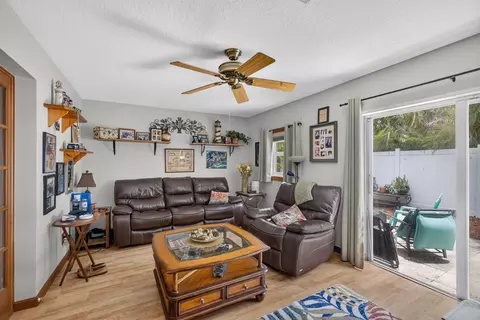 Living - 6312 Mullin St, Jupiter, FL 33458 photo 5 of 7
