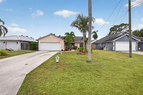 Exterior - 6312 Mullin St, Jupiter, FL 33458 photo 2 of 13