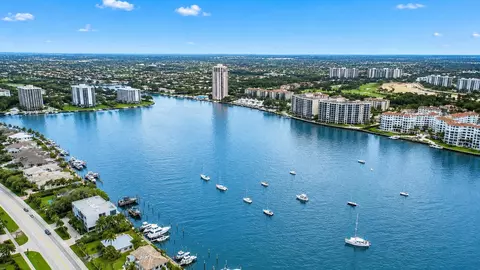 250 S Ocean Blvd #15D, Boca Raton, FL 33432