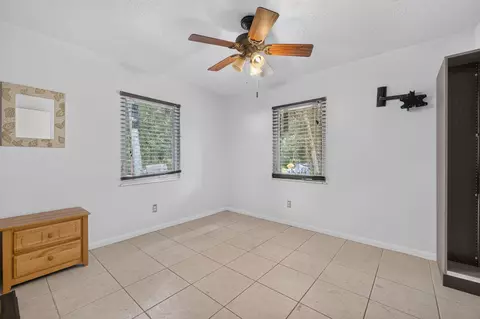 Bedroom - 6868 E Center St, Okeechobee, FL 34974 photo 4 of 7
