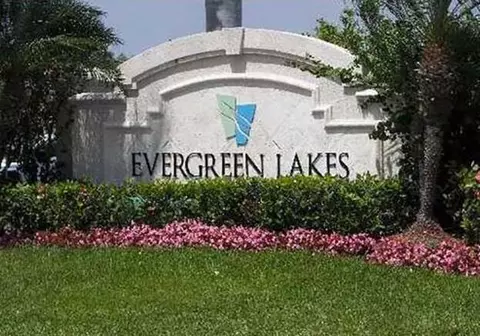 5045 Wiles Rd #308, Coconut Creek, FL 33073