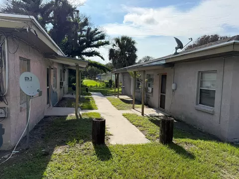 436 N 15th St, Fort Pierce, FL 34950