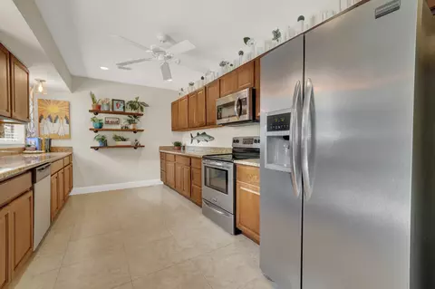 Kitchen - 17644 Alexander Run, Jupiter, FL 33478 photo 4 of 4