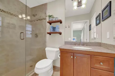 Bath - 17644 Alexander Run, Jupiter, FL 33478 photo 1 of 3