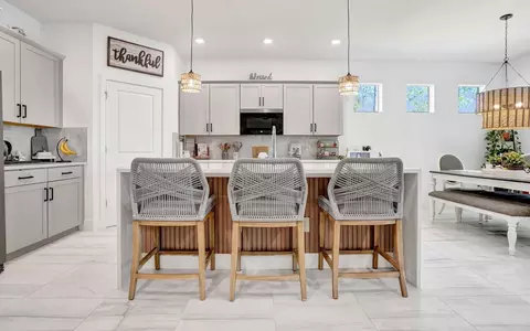 Kitchen - 6651 SE Park Trace Dr, Stuart, FL 34997 photo 1 of 6