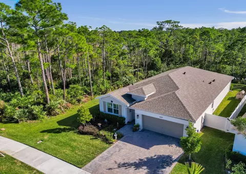 View/Area - 6651 SE Park Trace Dr, Stuart, FL 34997 photo 3 of 6