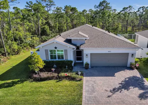 View/Area - 6651 SE Park Trace Dr, Stuart, FL 34997 photo 2 of 6