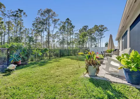 Exterior - 6651 SE Park Trace Dr, Stuart, FL 34997 photo 5 of 8
