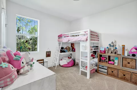Bedroom - 6651 SE Park Trace Dr, Stuart, FL 34997 photo 4 of 6