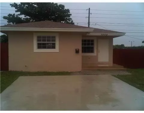 7000 Tyler St, Hollywood, FL 33024