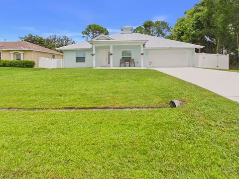 2861 SW Giralda St, Port Saint Lucie, FL 34953