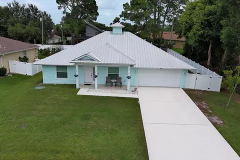 2861 SW Giralda St, Port Saint Lucie, FL 34953