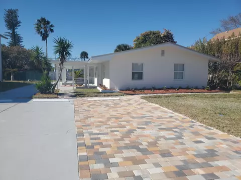 335 Hernando St, Fort Pierce, FL 34949