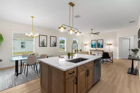 8236 104th Ct, Vero Beach, FL 32967
