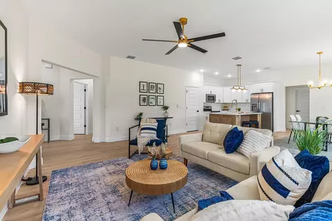 8236 104th Ct, Vero Beach, FL 32967