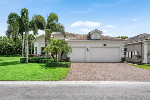 9061 Golden Mountain Cir, Boynton Beach, FL 33473