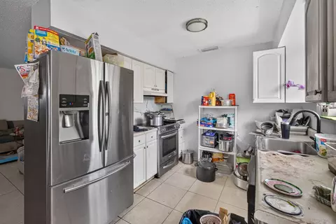Kitchen - 710 Oklawaha St, Jupiter, FL 33458 photo 1 of 3