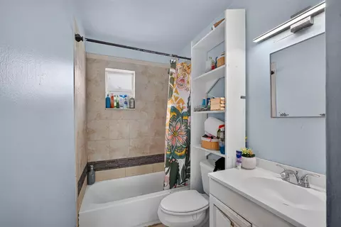 Bath - 710 Oklawaha St, Jupiter, FL 33458 photo 1 of 2