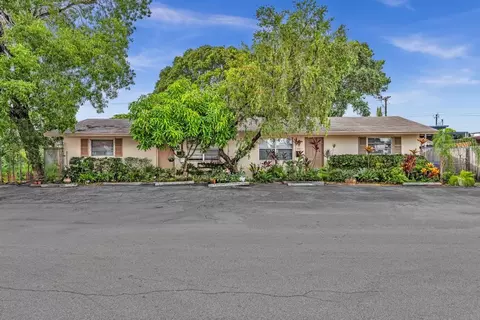 560-564 NE 35th St, Oakland Park, FL 33334