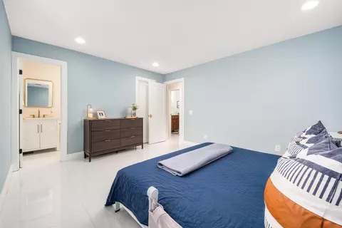 Bedroom - 2184 SE Washington St N, Stuart, FL 34997 photo 2 of 4