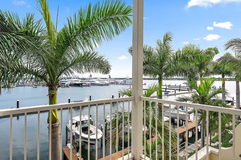 3920 N Flagler Dr #301, West Palm Beach, FL 33407