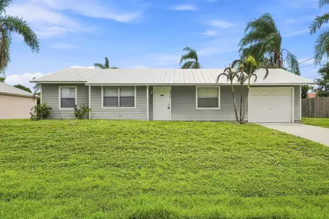 3873 SW Daisy St, Port Saint Lucie, FL 34953