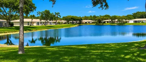 8967 Belle Aire Dr, Boca Raton, FL 33433
