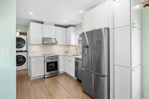 Kitchen - 209 Java Dr #K, Briny Breezes, FL 33435 photo 3 of 3