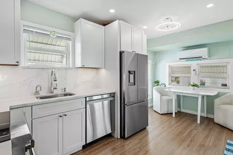 Kitchen - 209 Java Dr #K, Briny Breezes, FL 33435 photo 1 of 3
