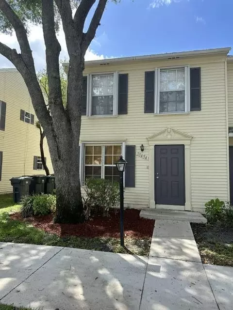 13454 Old Englishtown Rd, Wellington, FL 33414