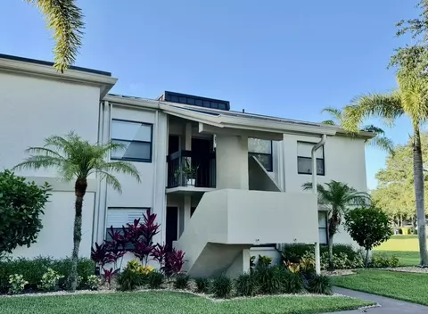 6962 Briarlake Cir #203, Palm Beach Gardens, FL 33418