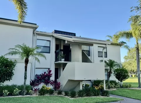6962 Briarlake Cir #203, Palm Beach Gardens, FL 33418