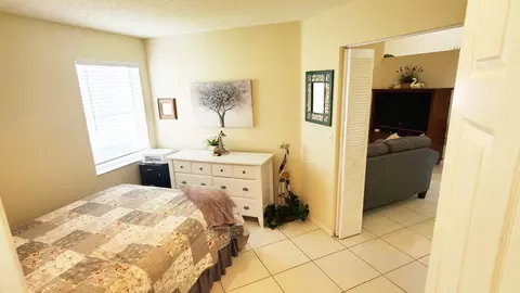 5403 NW 55th Ter, Coconut Creek, FL 33073