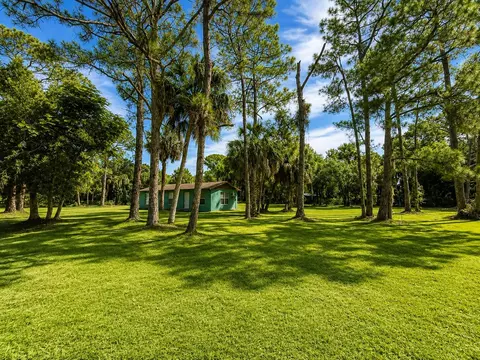 Exterior - 2054 NW 128th Ave, Okeechobee, FL 34972 photo 2 of 5