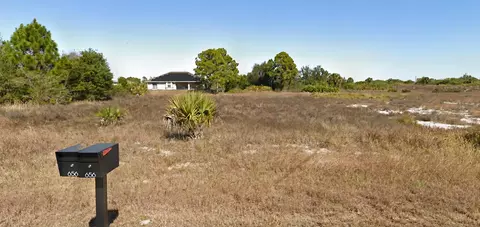 655 Clancy St E, Lehigh Acres, FL 33974 photo 3