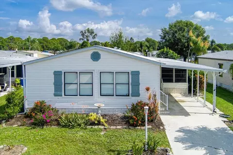 222 Sandy Bottom Pl, Fort Pierce, FL 34982