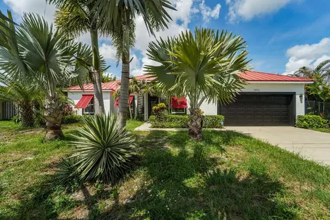 1812 SE Fallon Dr, Port Saint Lucie, FL 34983