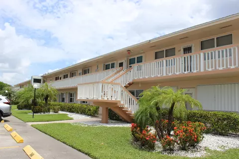 35 Somerset B #35, West Palm Beach, FL 33417