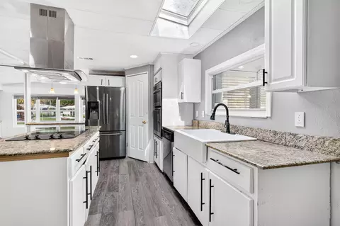 Kitchen - 655 W Marlin Cir, Micco, FL 32976 photo 4 of 4