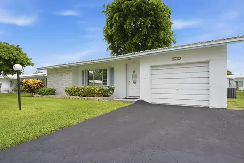 8212 NW 12th Ct, Plantation, FL 33322