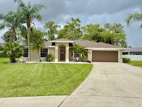 228 Park Rd N, Royal Palm Beach, FL 33411