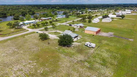 View/Area - 19695 NW 80th Dr, Okeechobee, FL 34972 photo 5 of 11