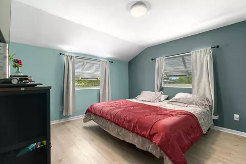 Bedroom - 19695 NW 80th Dr, Okeechobee, FL 34972 photo 4 of 7