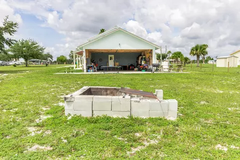 Exterior - 19695 NW 80th Dr, Okeechobee, FL 34972 photo 9 of 9
